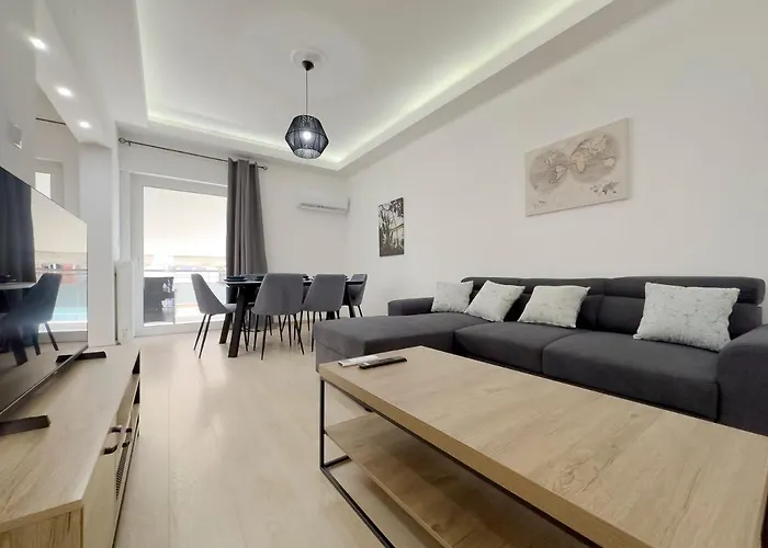 Aristotelous Spacious 109Sqm Apt In Athens